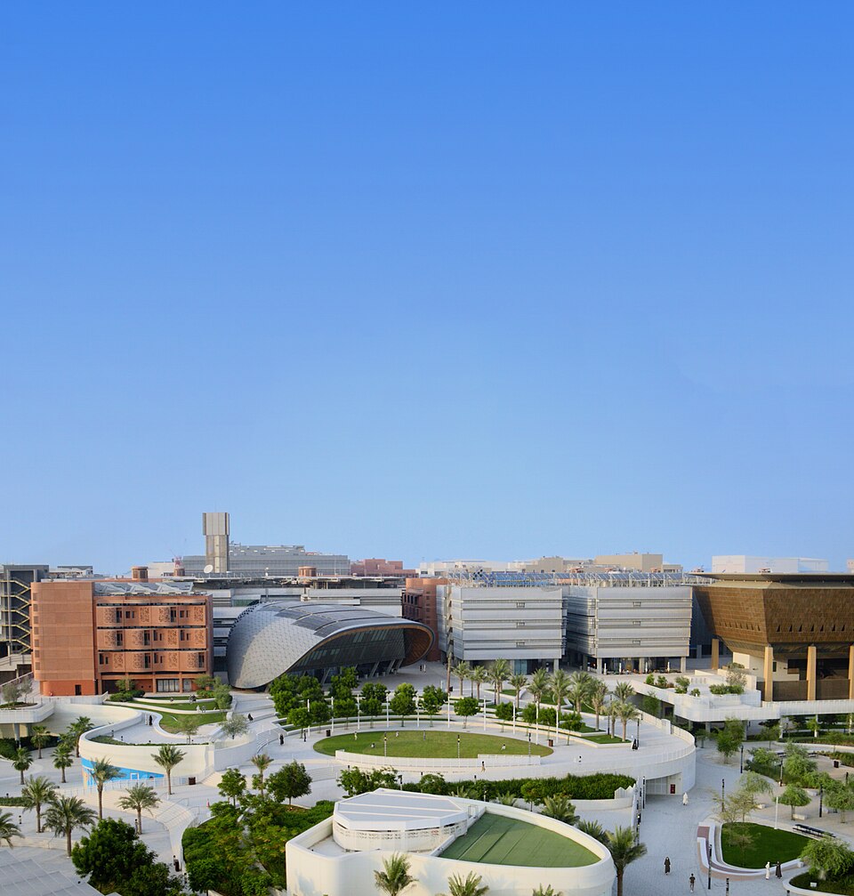 Sustainable buildings and public space in Masdar City